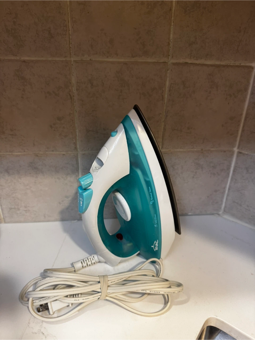 Rival Model IR680 Steam Iron