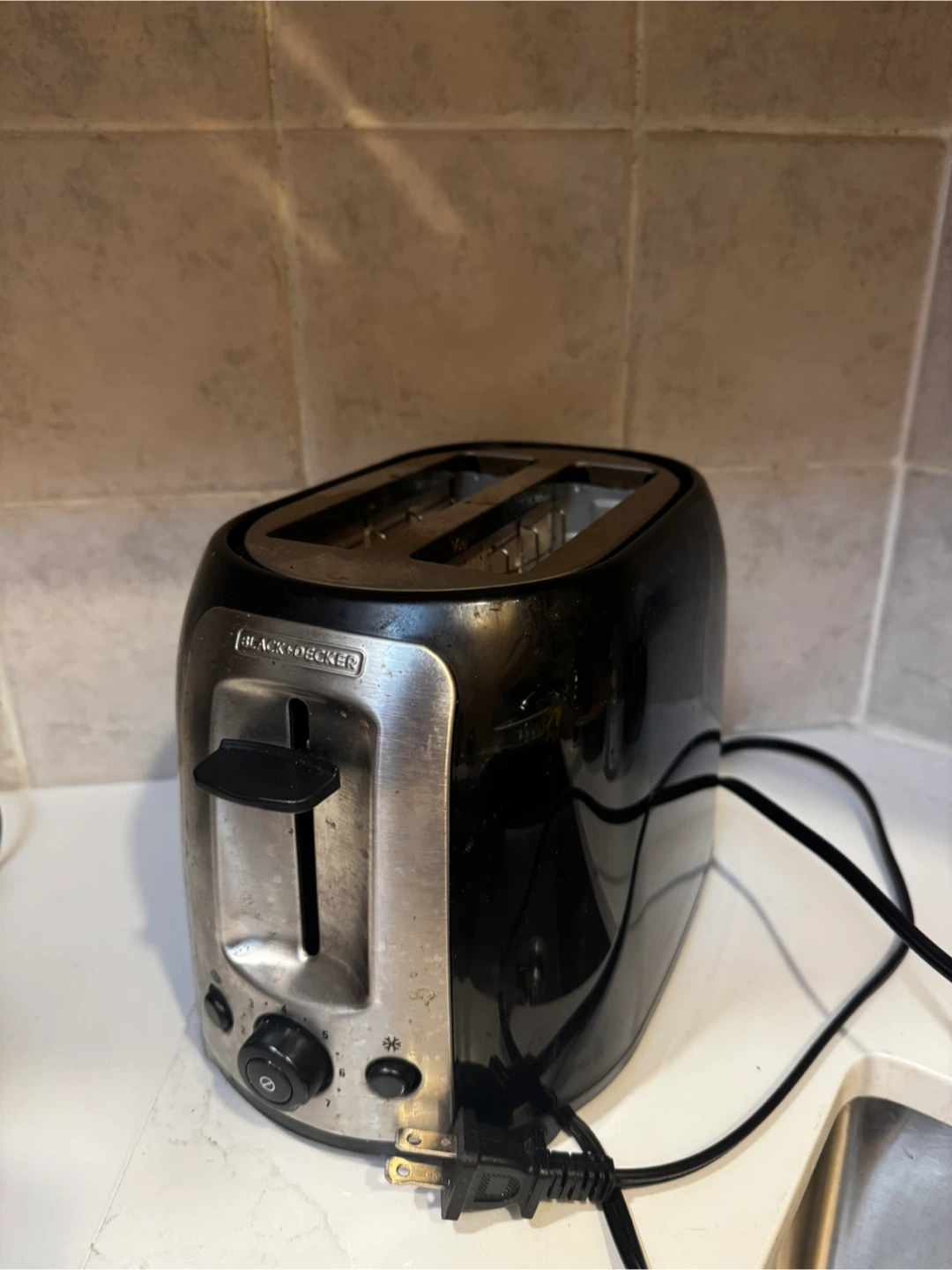 Black+Decker 2-Slice Toaster - photo 2
