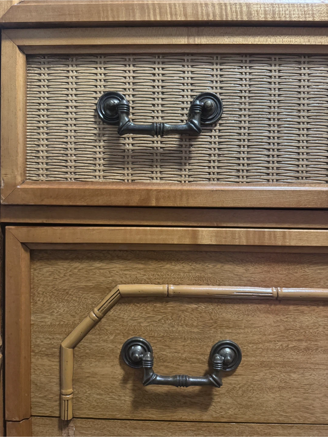 Broyhill Bamboo Style Five-Drawer Chest - photo 4