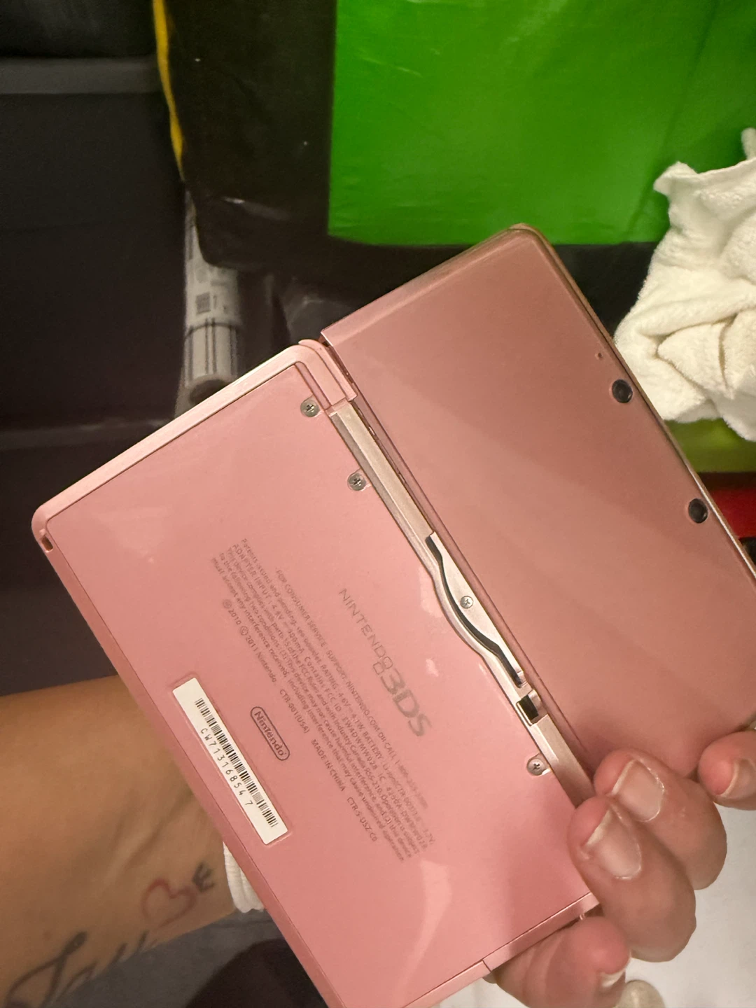 Nintendo 3DS Handheld Console in Pink