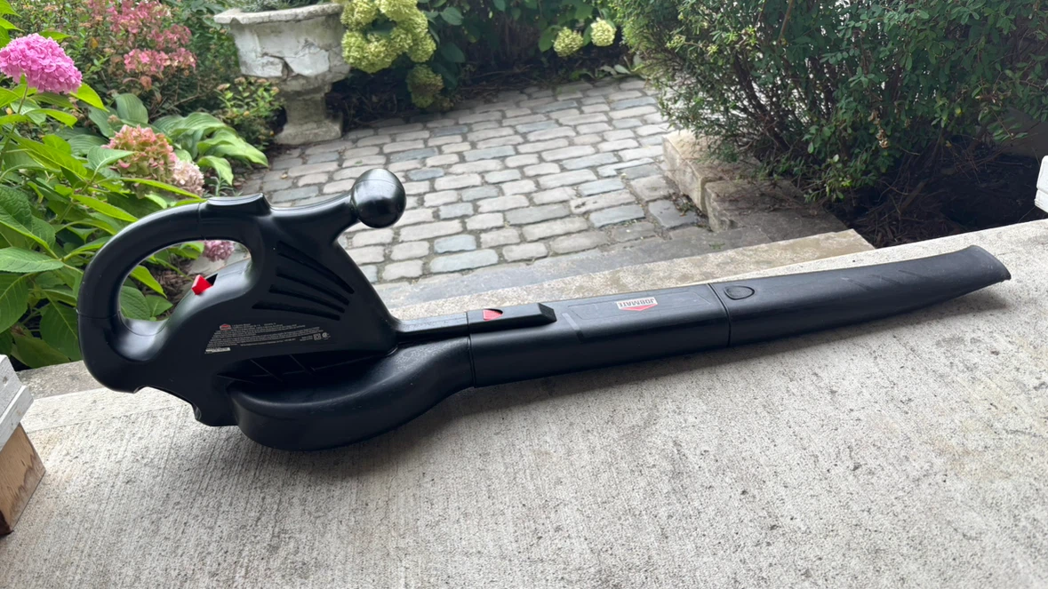 Jobmate Corded Electric Leaf Blower - photo 2