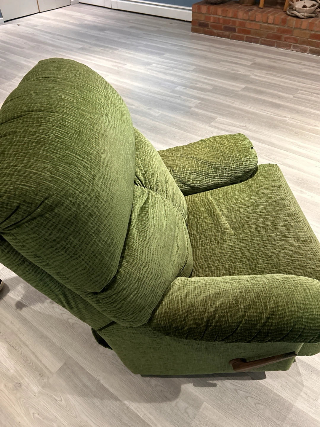 Green Textured Recliner Chair