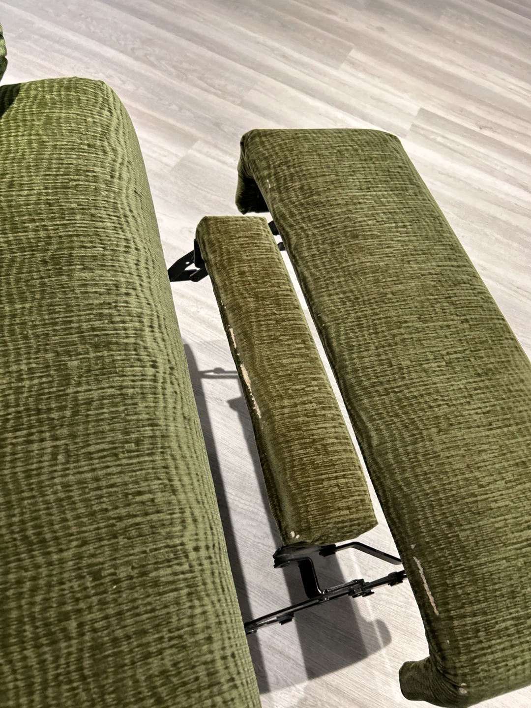 Green Textured Recliner Chair - photo 2