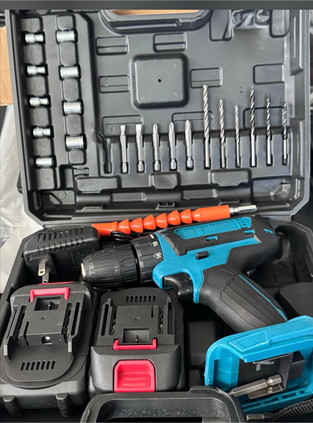 Cordless Drill Set