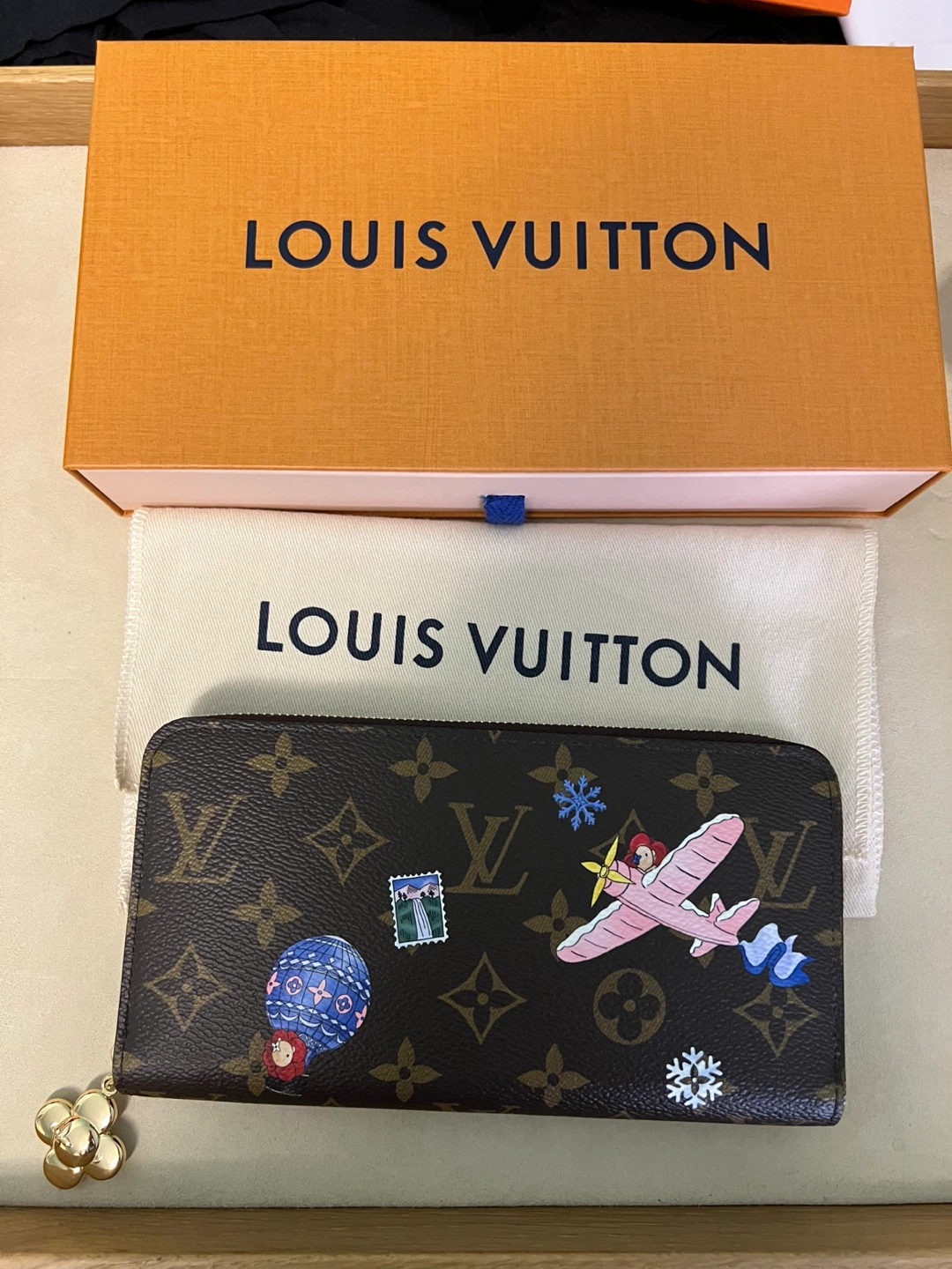 Louis Vuitton Monogram Xmas Zippy Wallet
