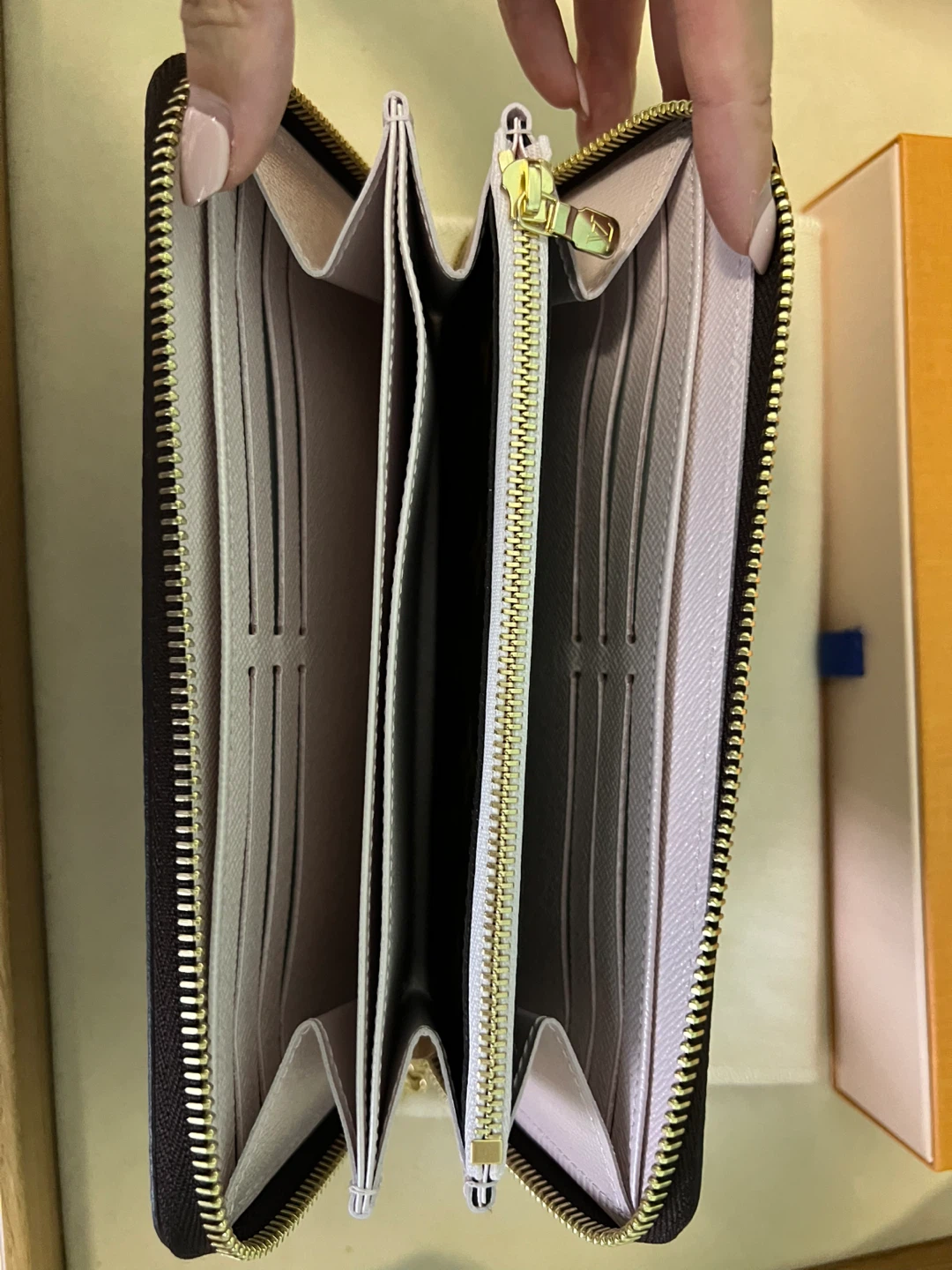 Louis Vuitton Monogram Xmas Zippy Wallet - photo 5