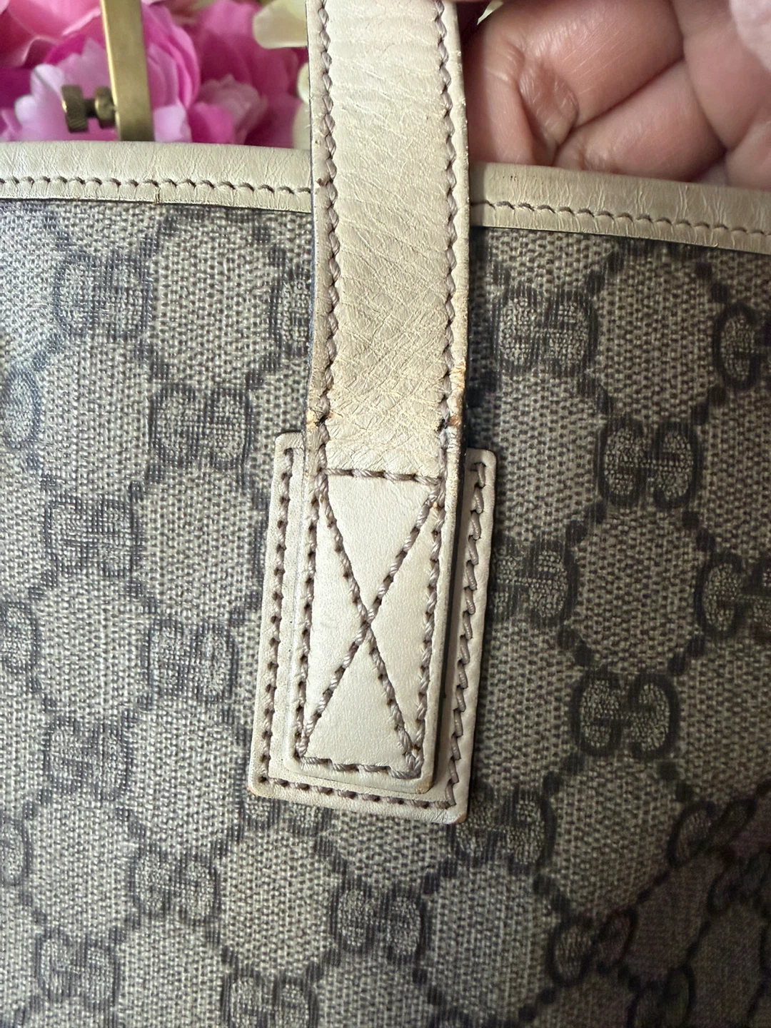 Gucci GG Supreme Tote Bag - photo 3