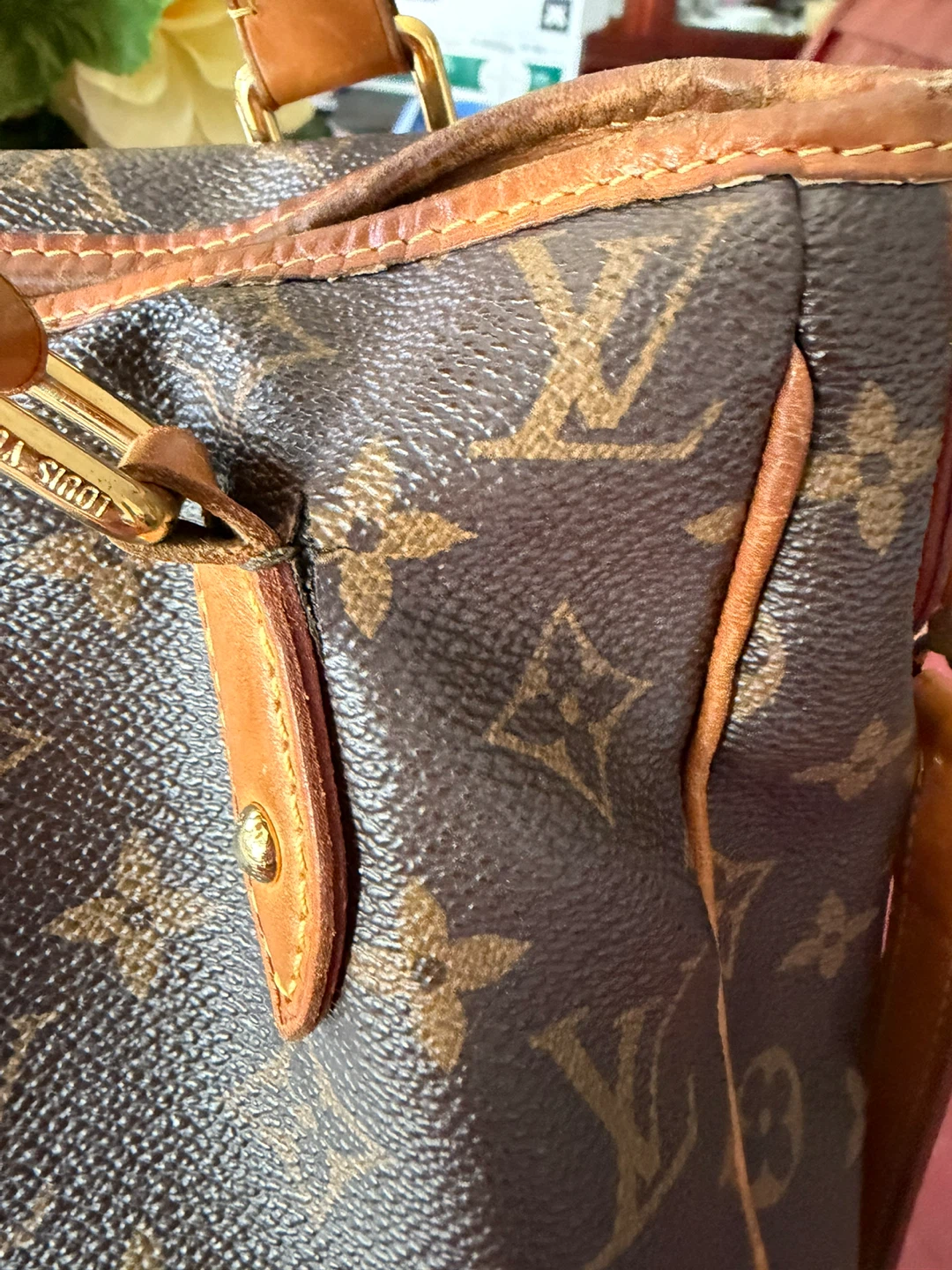 Louis Vuitton Monogram Canvas Handbag - photo 4