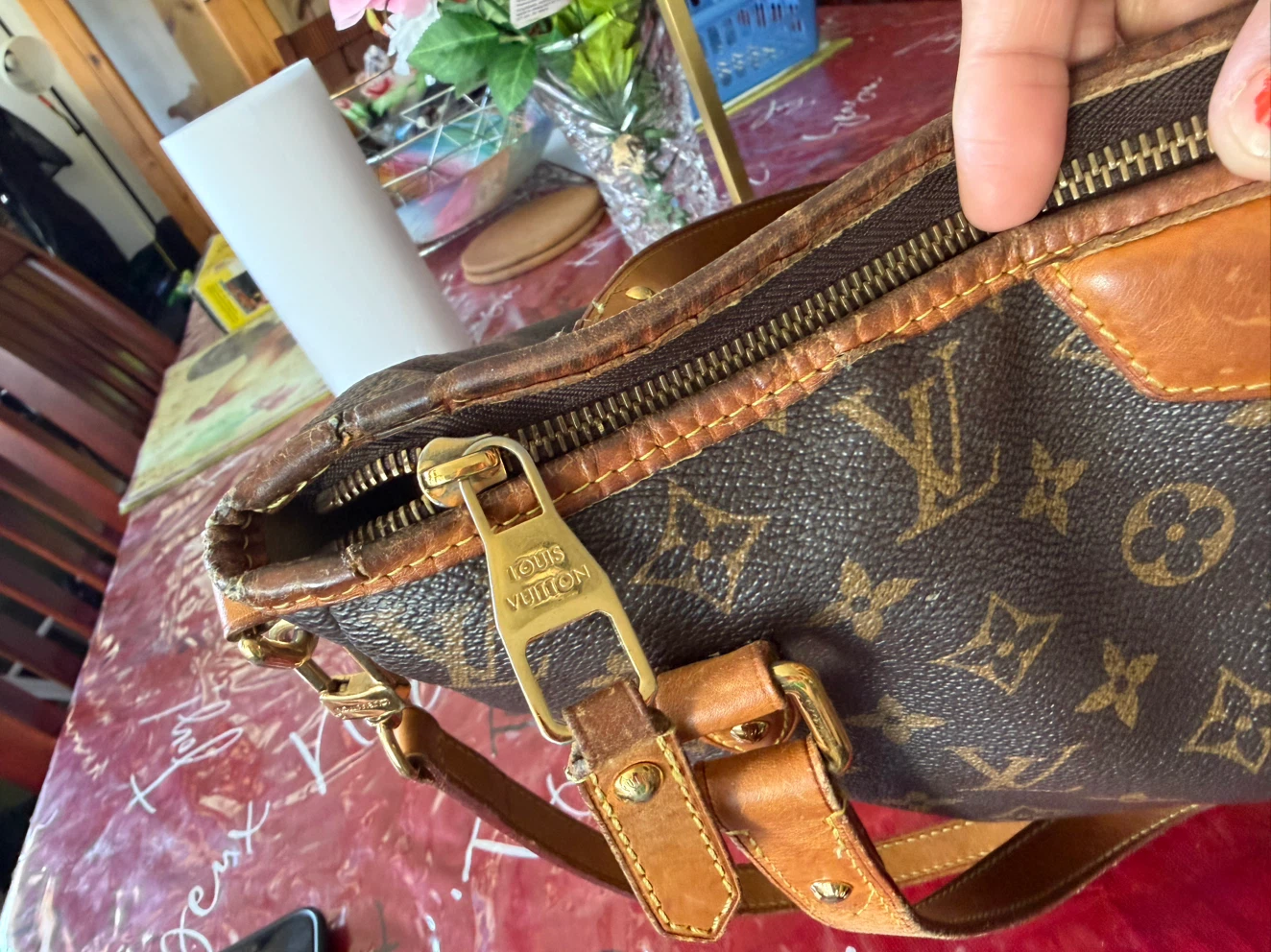 Louis Vuitton Monogram Canvas Handbag - photo 5