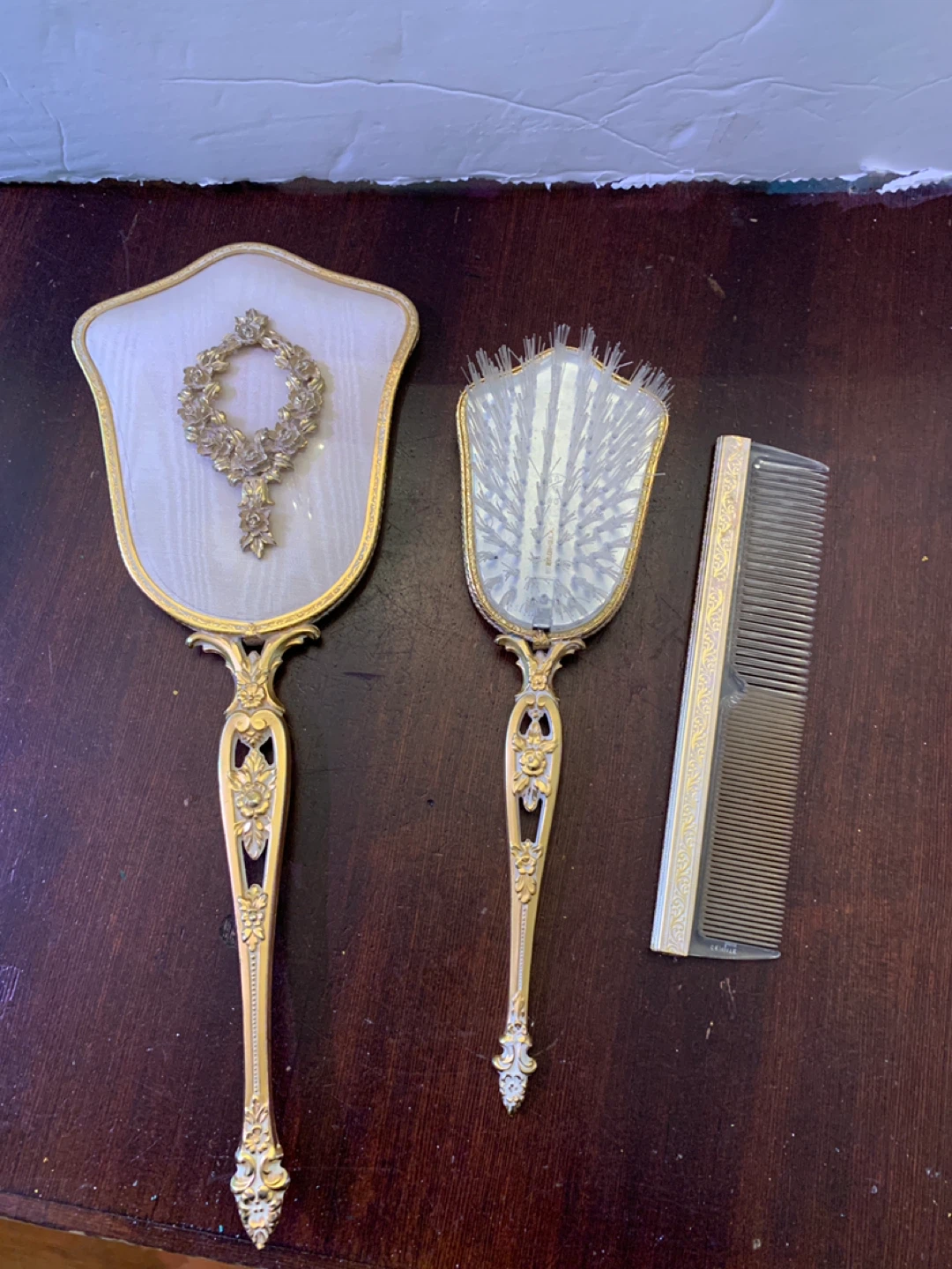 Vintage Matson Fifth Avenue 3-Piece Vanity Set