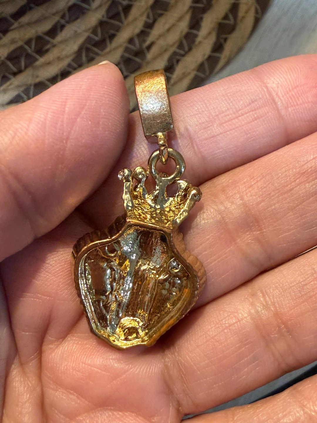 Gold-tone King Cobra Pendant with Rhinestones - photo 3