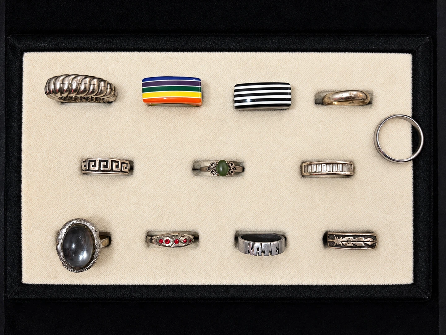 Assorted Collection of Rings - photo 2