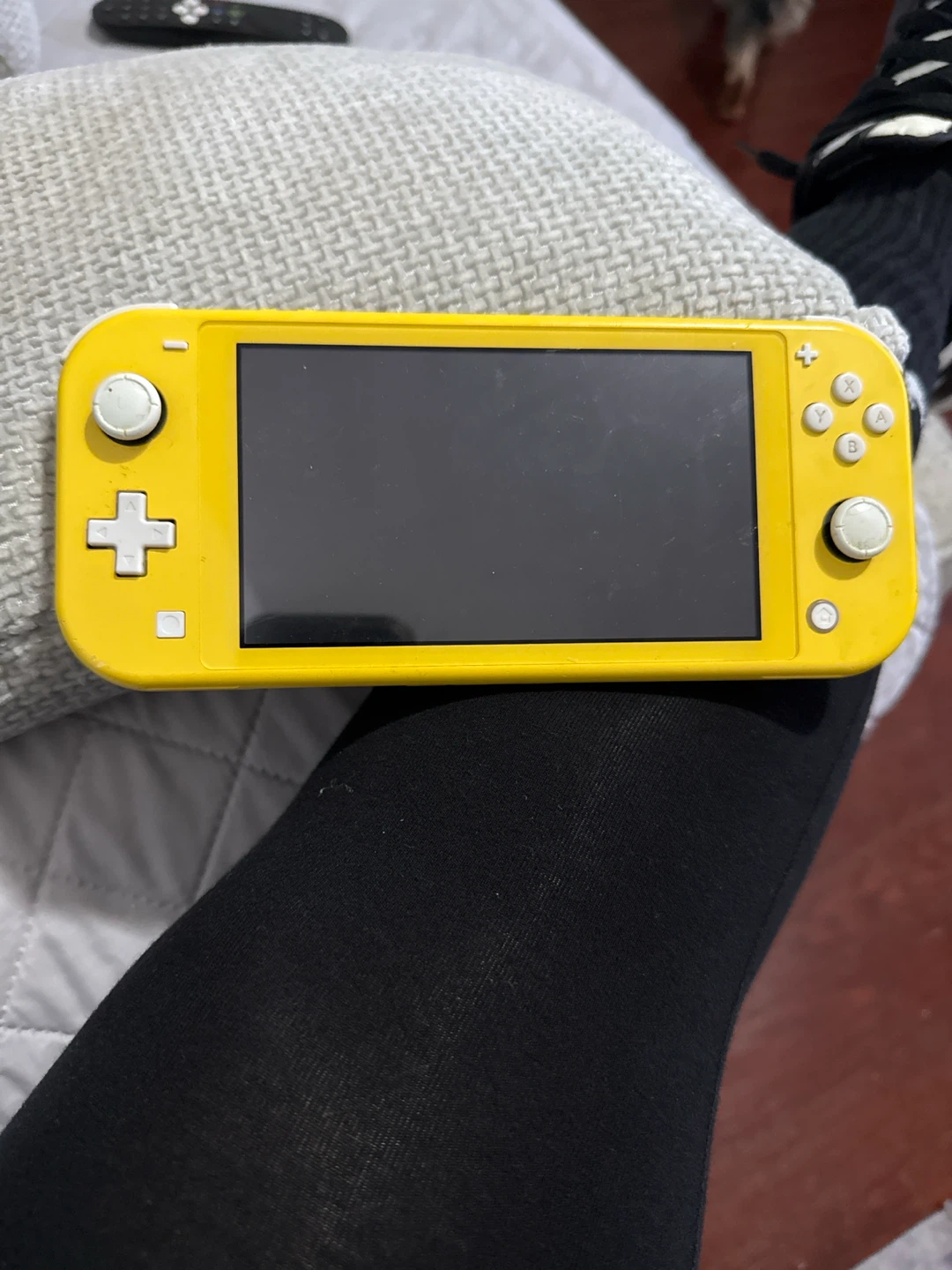Nintendo Switch Lite - Yellow