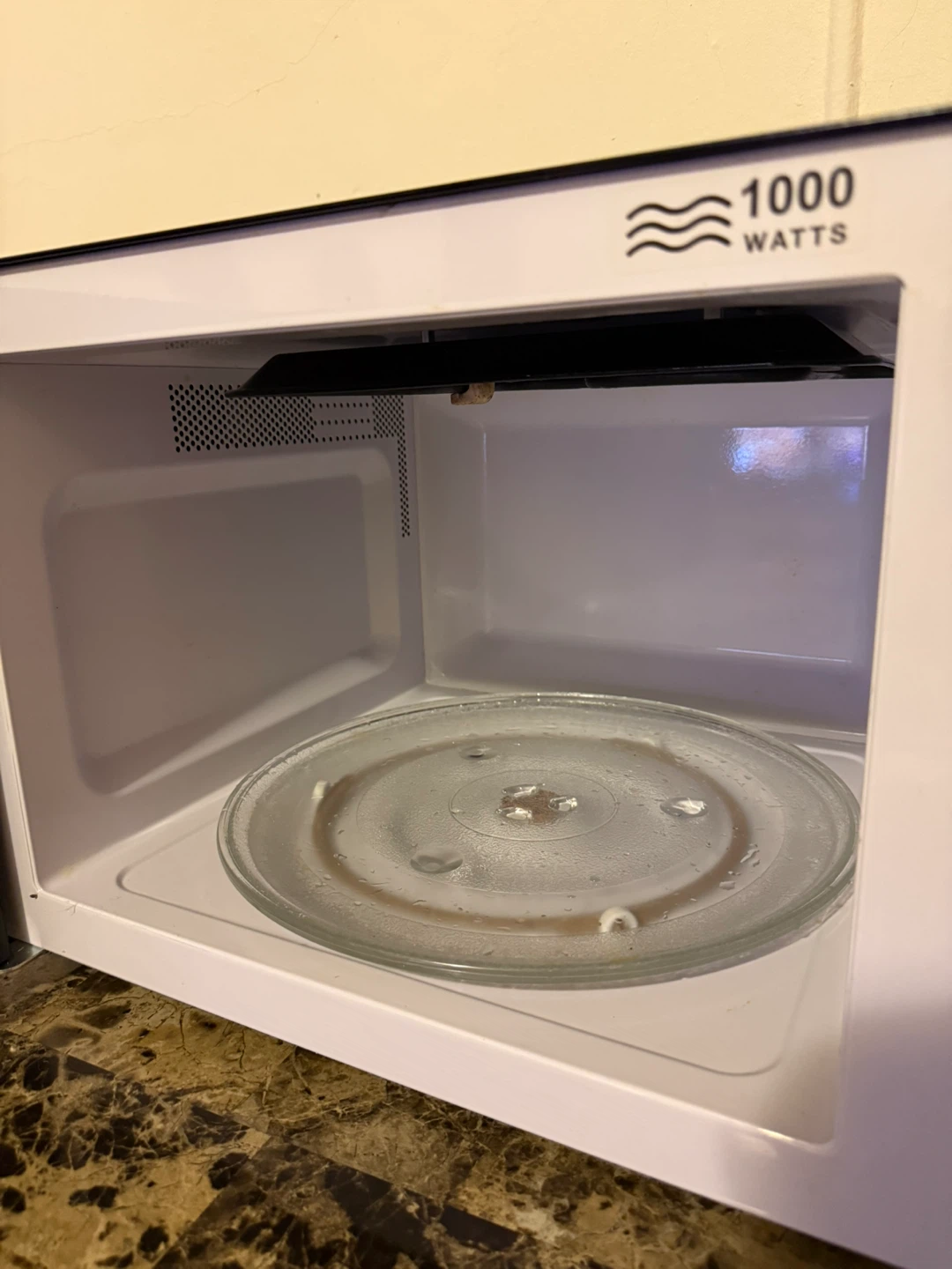 Oster 1000 Watt Countertop Microwave - photo 4
