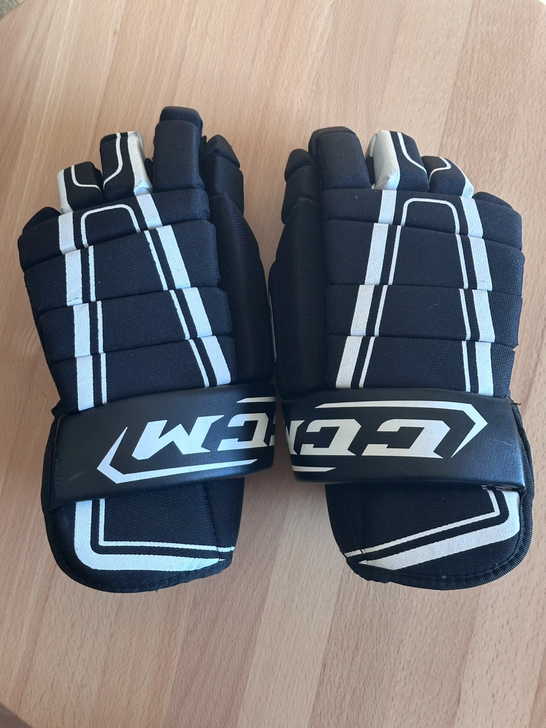 CCM hockey gloves 14" 36cm