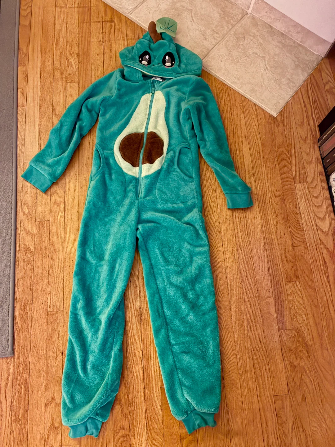 Funzietime Avocado Onesie/Costume size 10-12