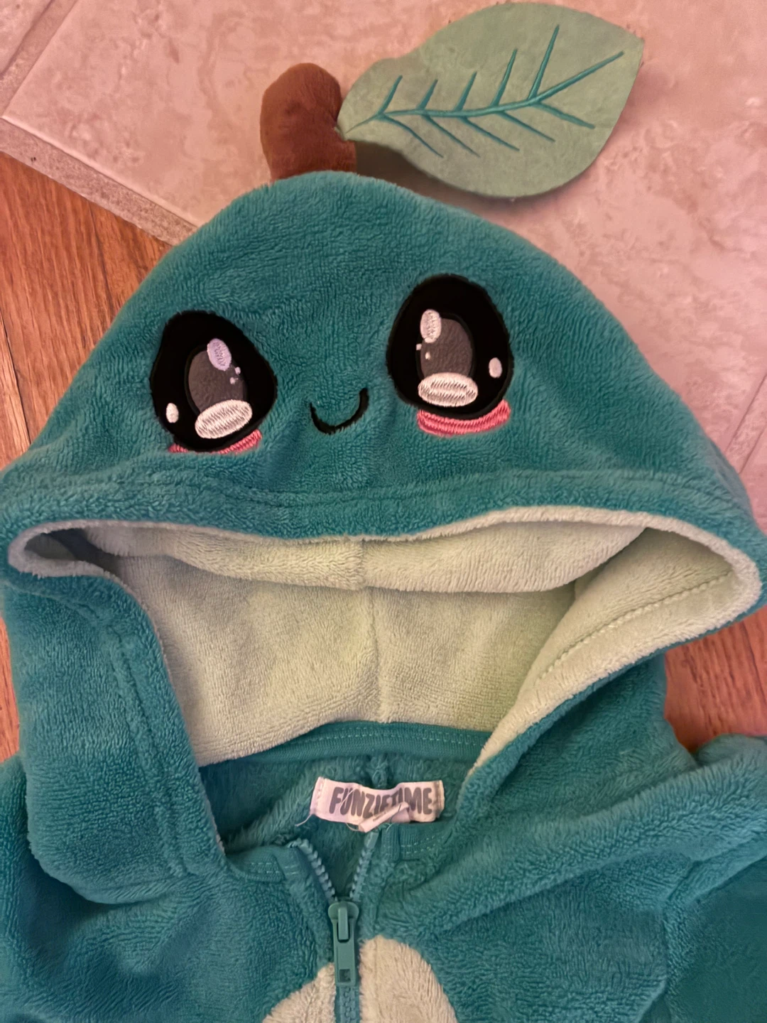 Funzietime Avocado Onesie/Costume size 10-12 - photo 2