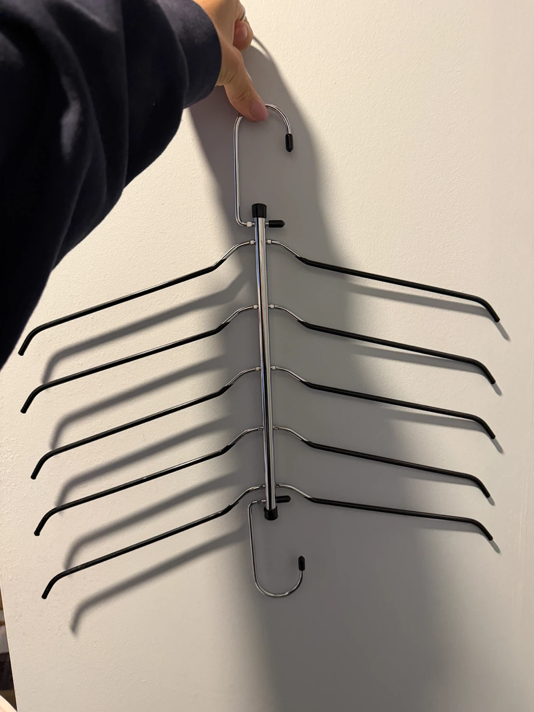 6 hangers