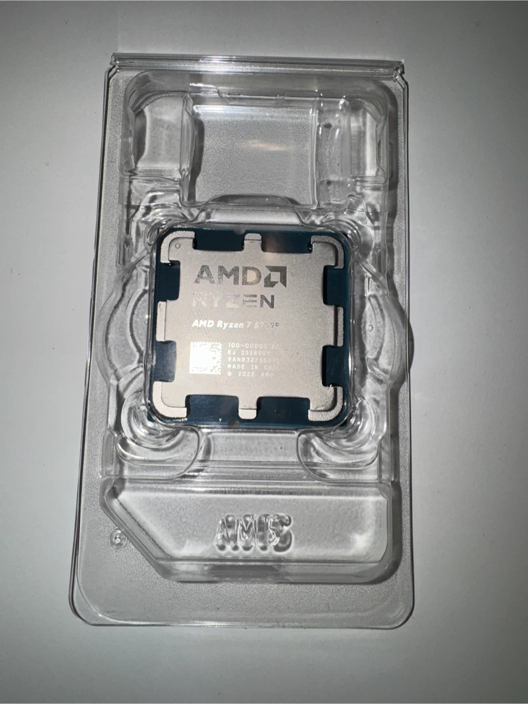 AMD Ryzen 7 8700F CPU - photo 3
