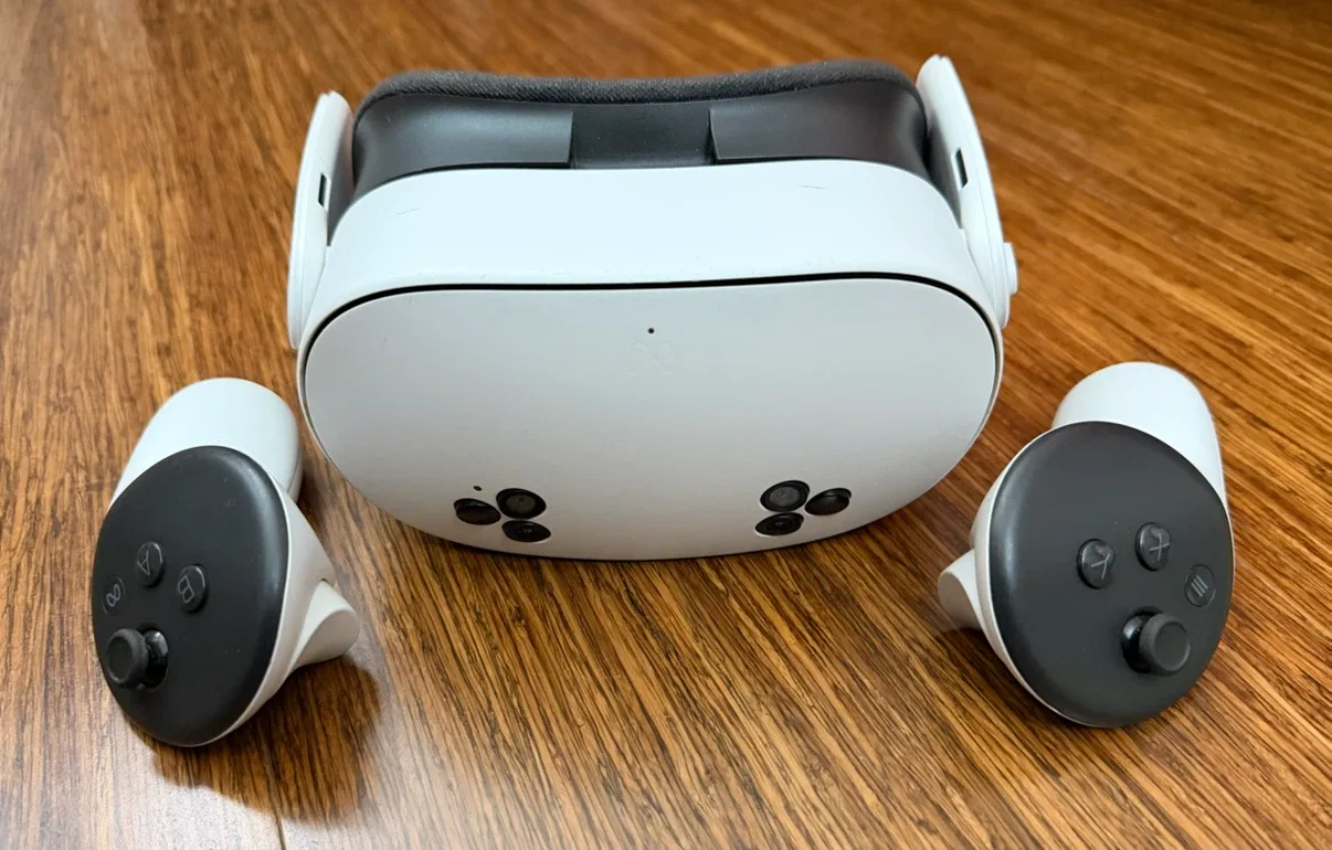 Meta Quest 3s VR Headset and Controllers (No Strap)