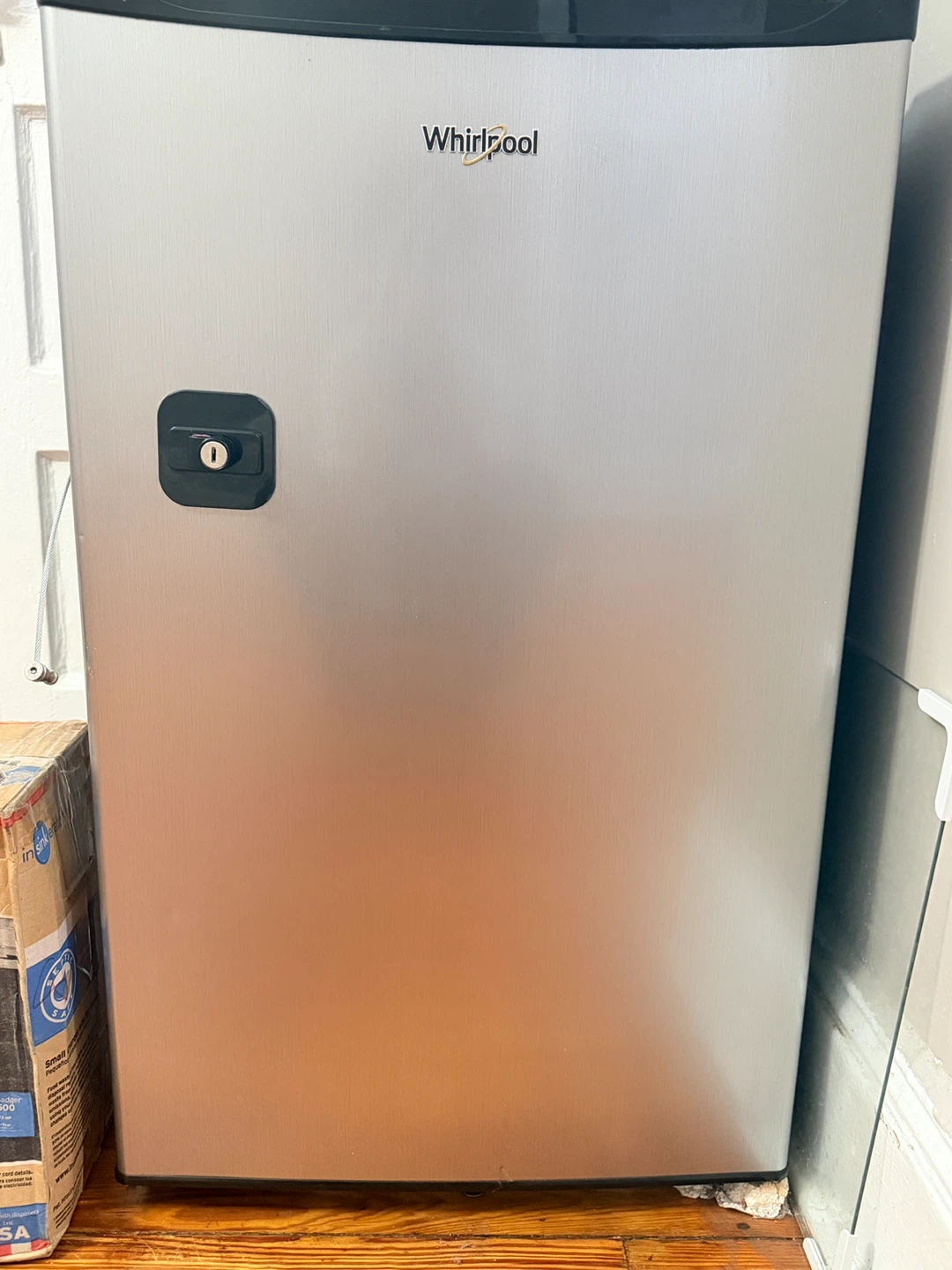 Whirlpool Compact Refrigerator