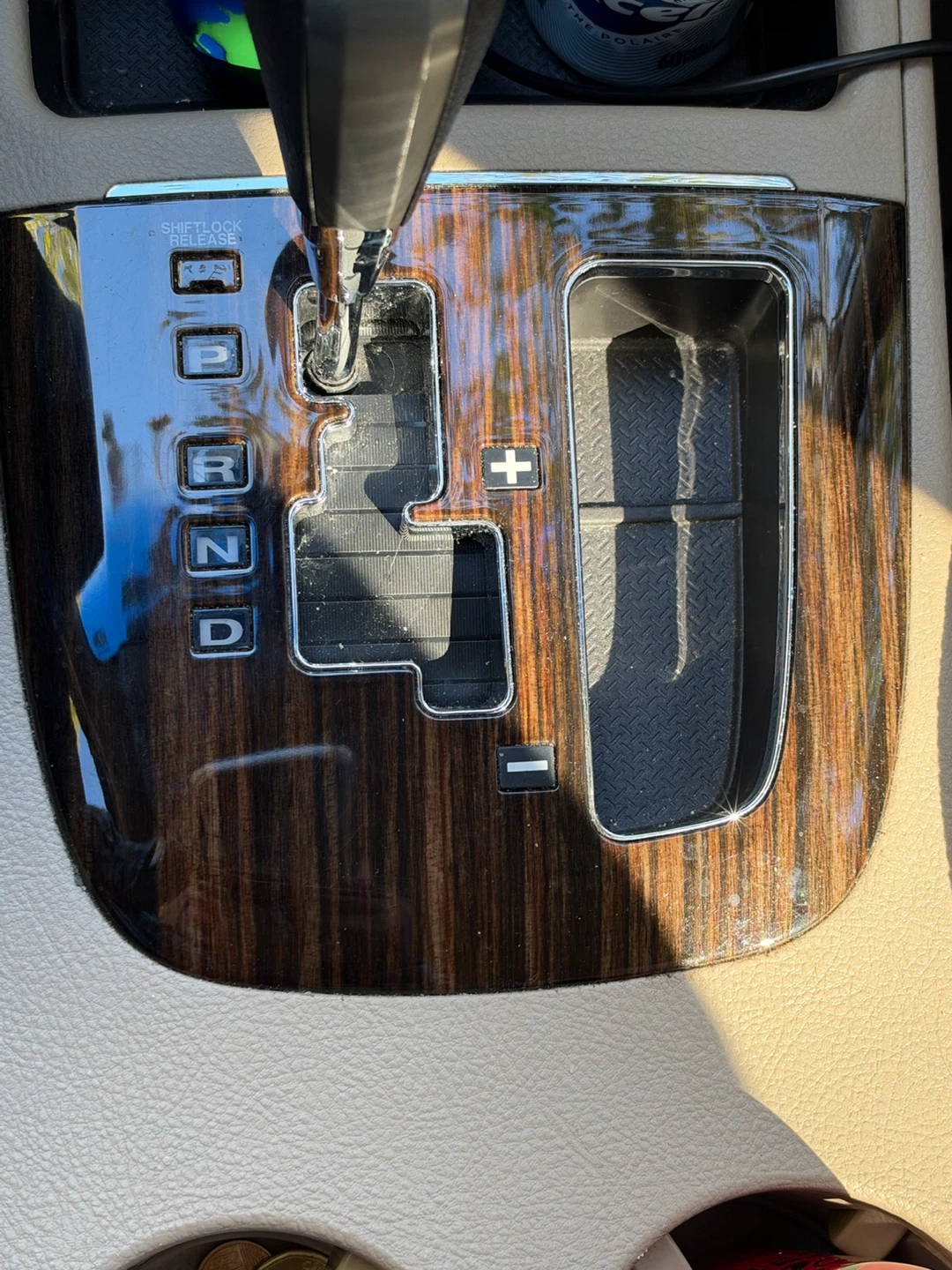 Hyundai Santa Fe SUV - photo 2