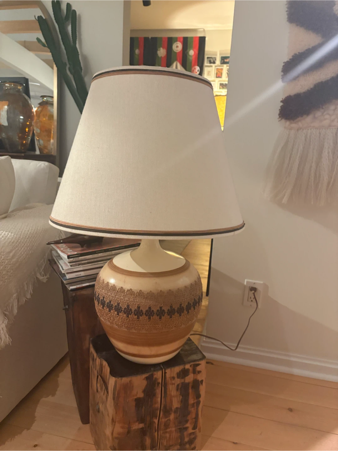 Vintage MCM pottery table lamp - broadstairs pottery
