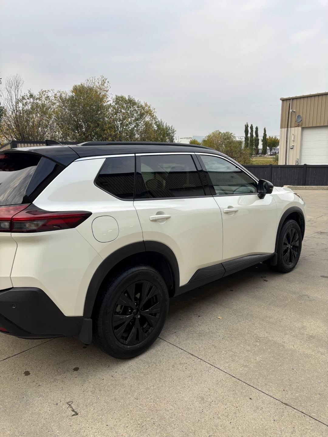 Nissan Rogue SV - photo 3