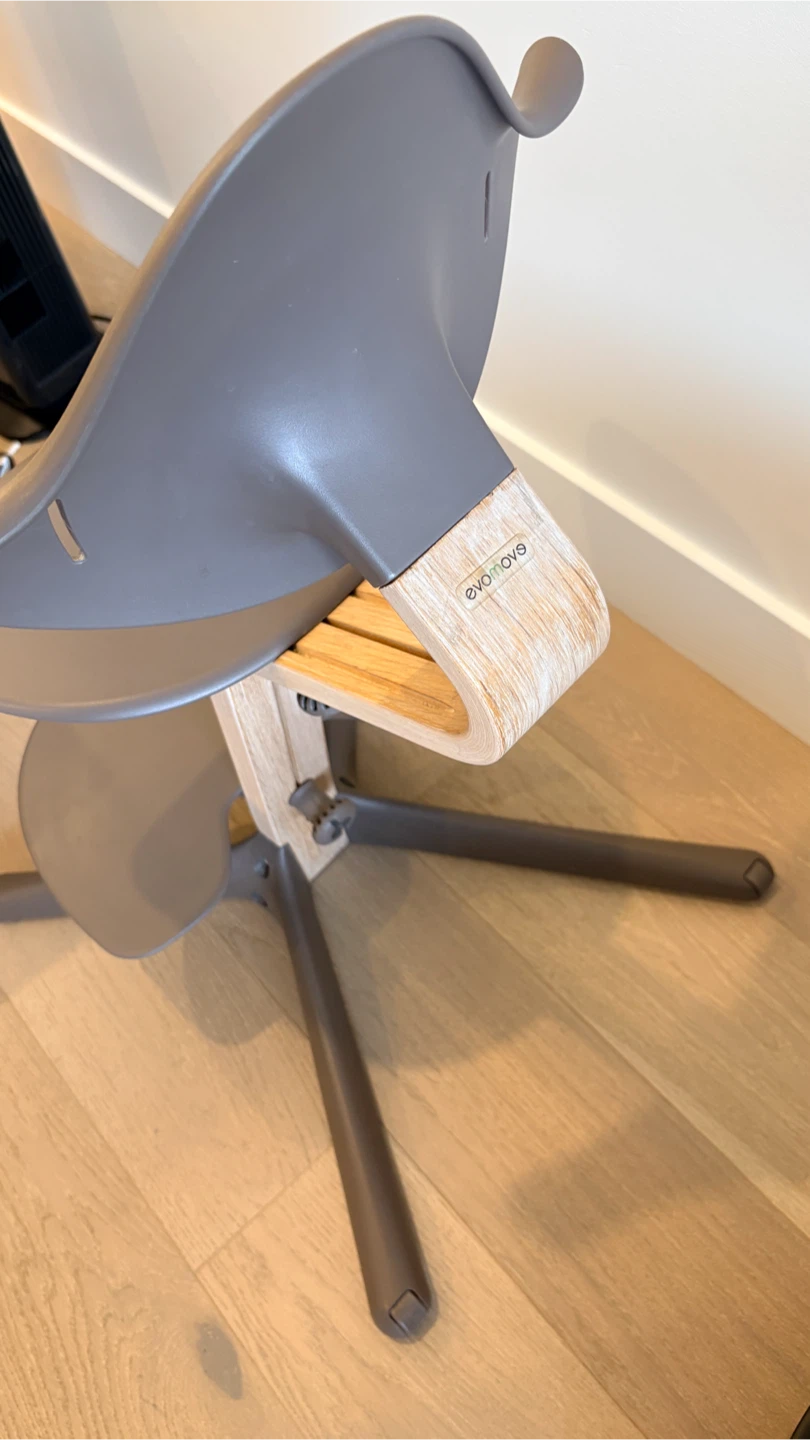 [Like New] Evomove Nomi High Chairs - photo 4
