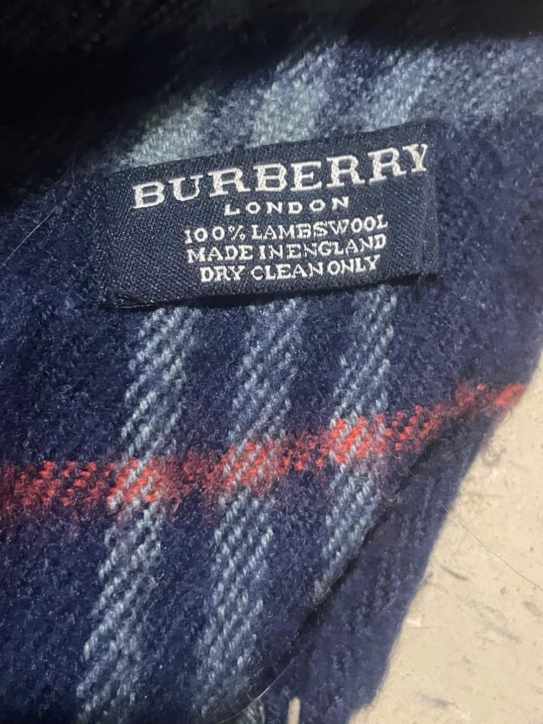 Burberry London Lambswool Scarf - photo 2
