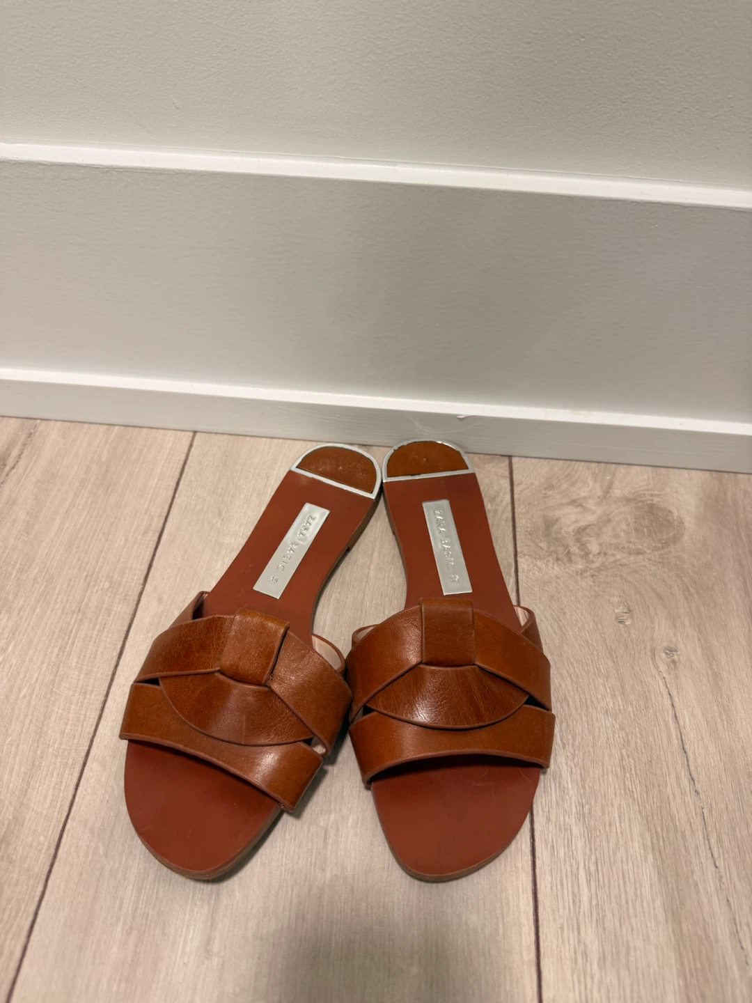 Zara Cognac Leather Flats - Size 35 - photo 2