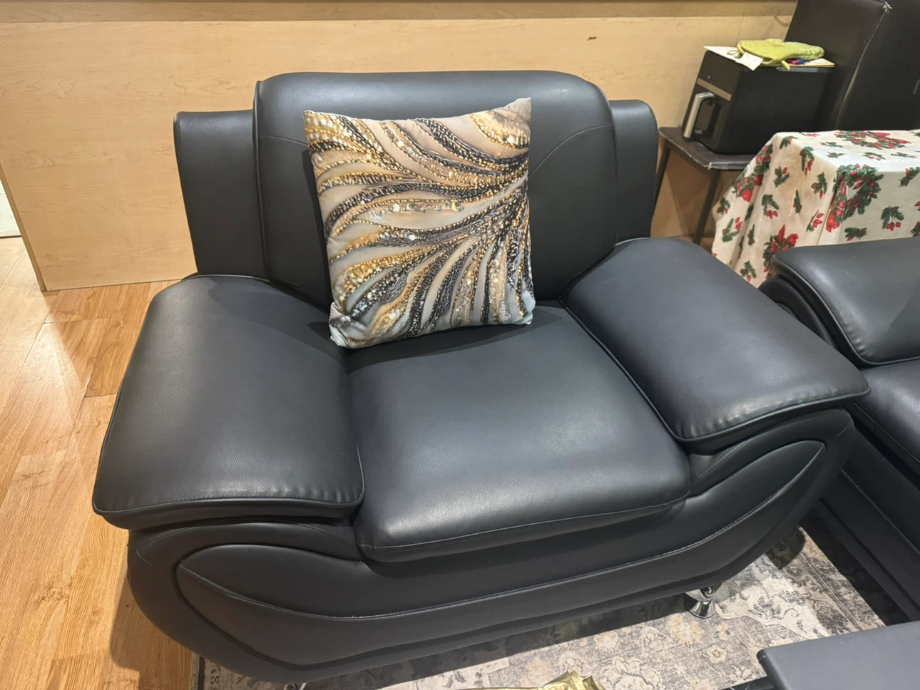3 Piece Black Leather Sofa Set - photo 3