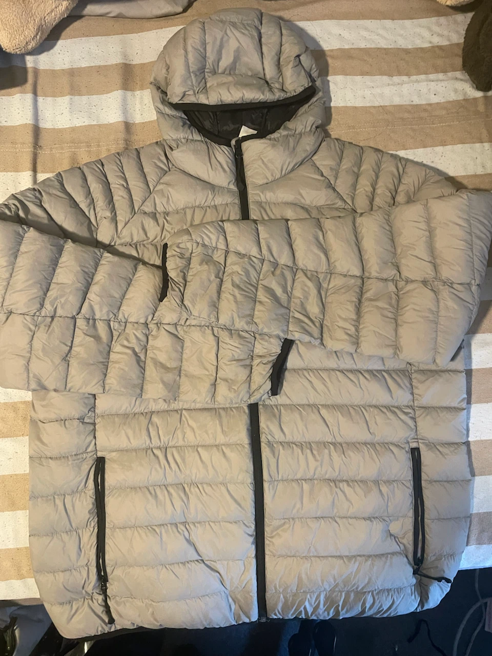 Decathlon Men’s Lightweight Puffer Jacket – XL – Grey