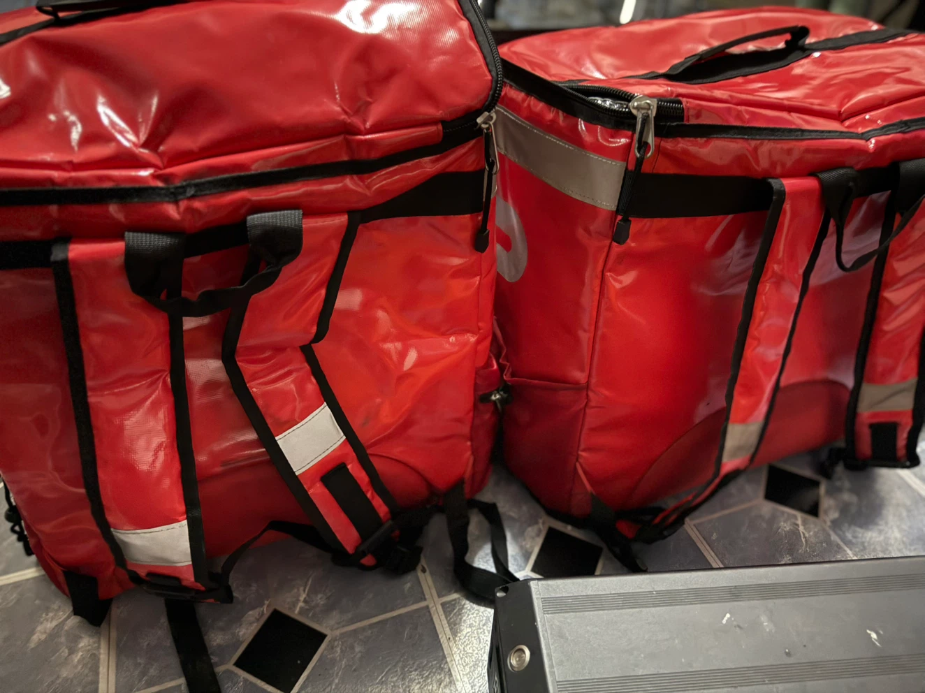 Two DoorDash Insulated Delivery Backpacks - photo 4