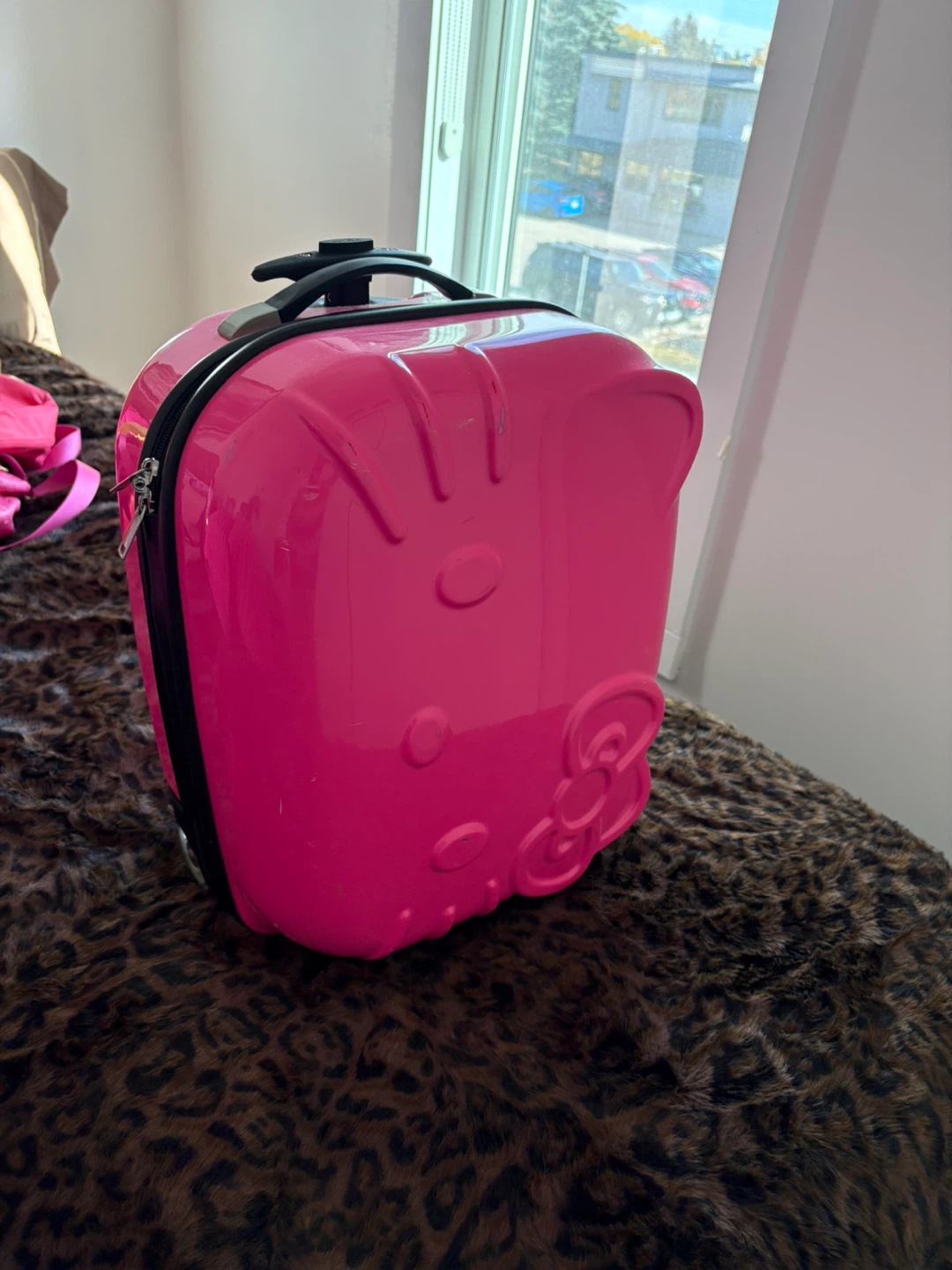 Hello Kitty Pink Carry-On Luggage - photo 3