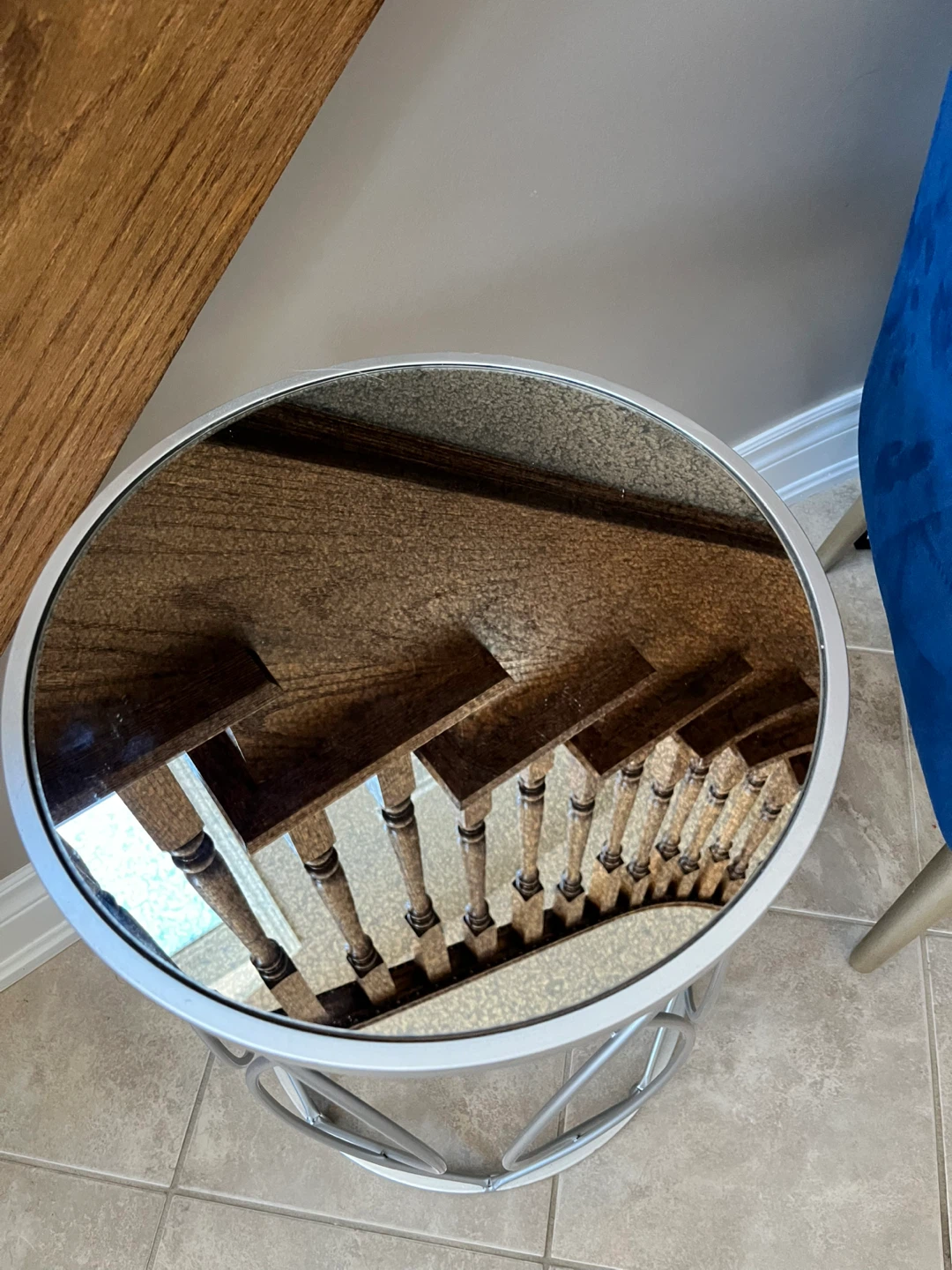 Silver Mirrored Accent Table - photo 2