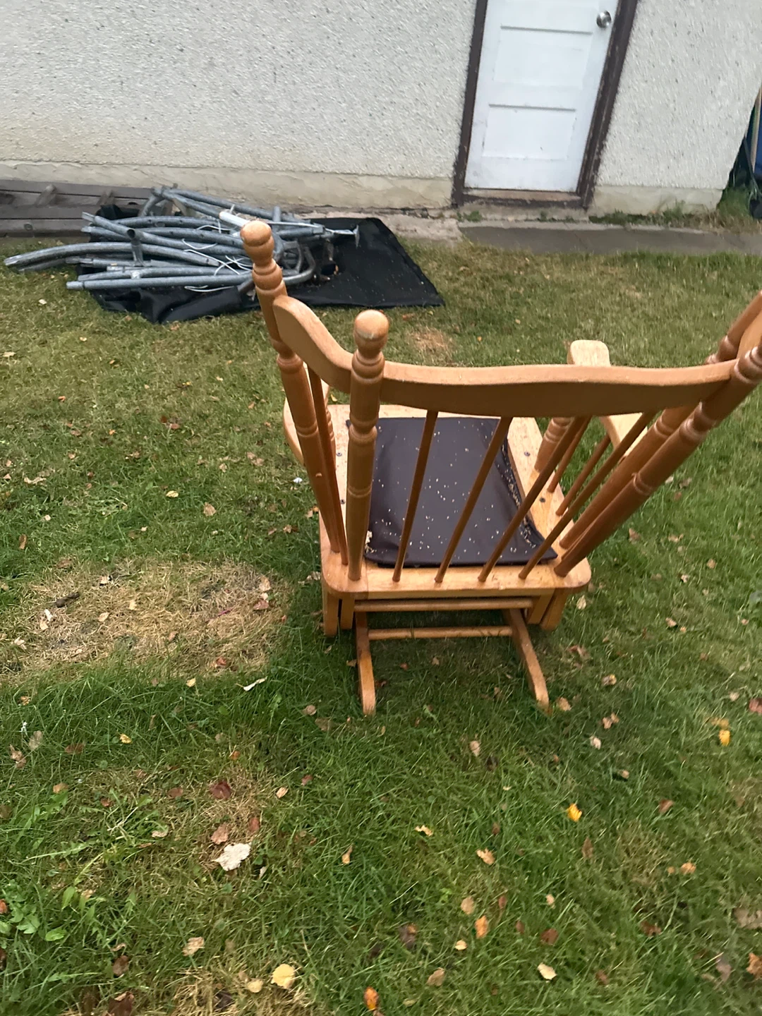 Wooden Windsor Glider Rocker - photo 3