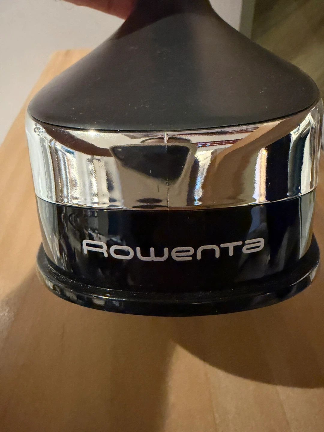 [Moving Sale] Rowenta X-Cel Steam Force Handheld Garment Steamer - photo 4