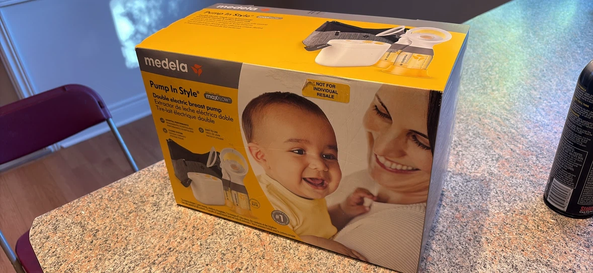 Medela Pump In Style with MaxFlow Breast Pump