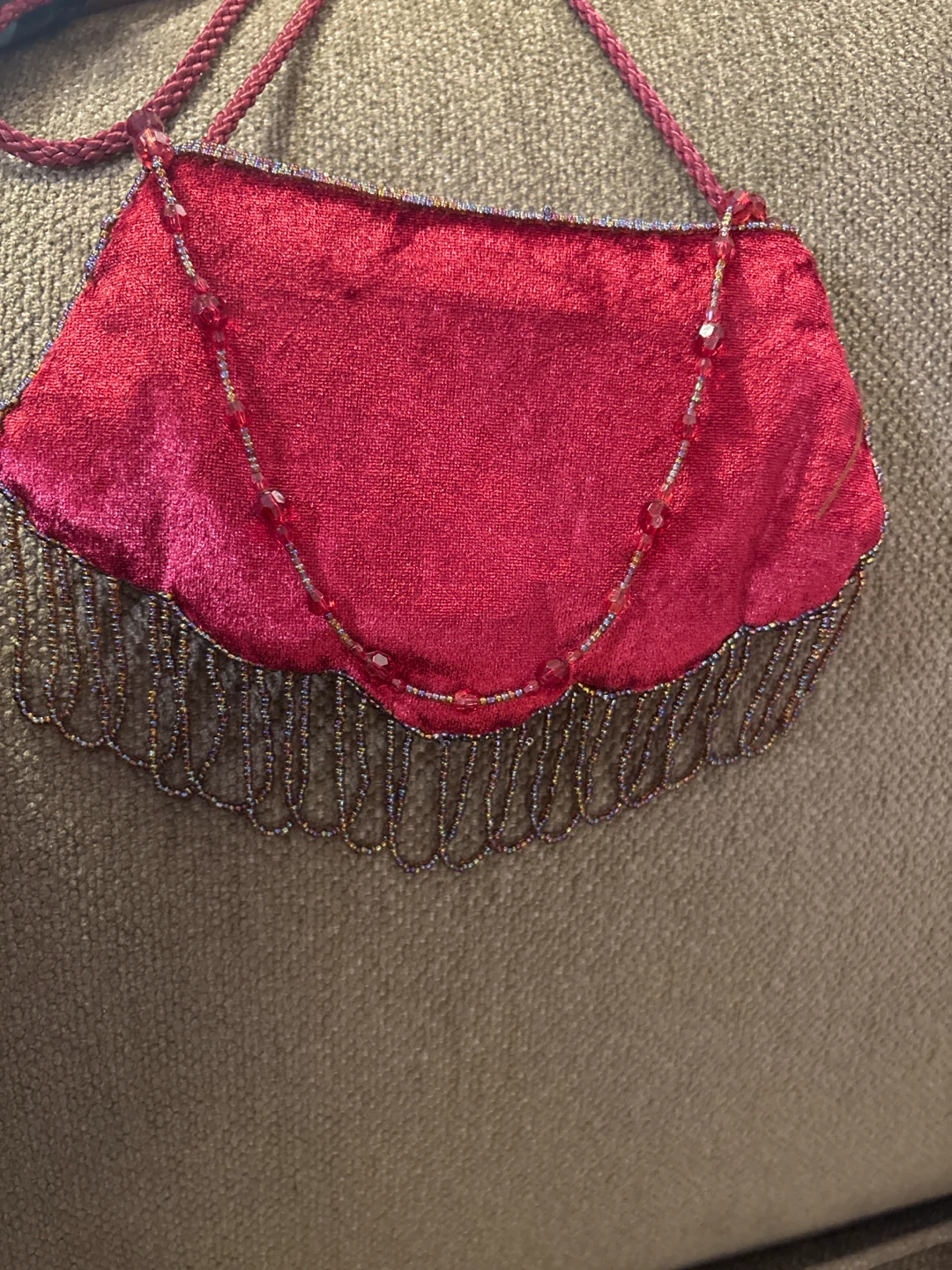 Vintage red velvet beaded handbag - photo 2