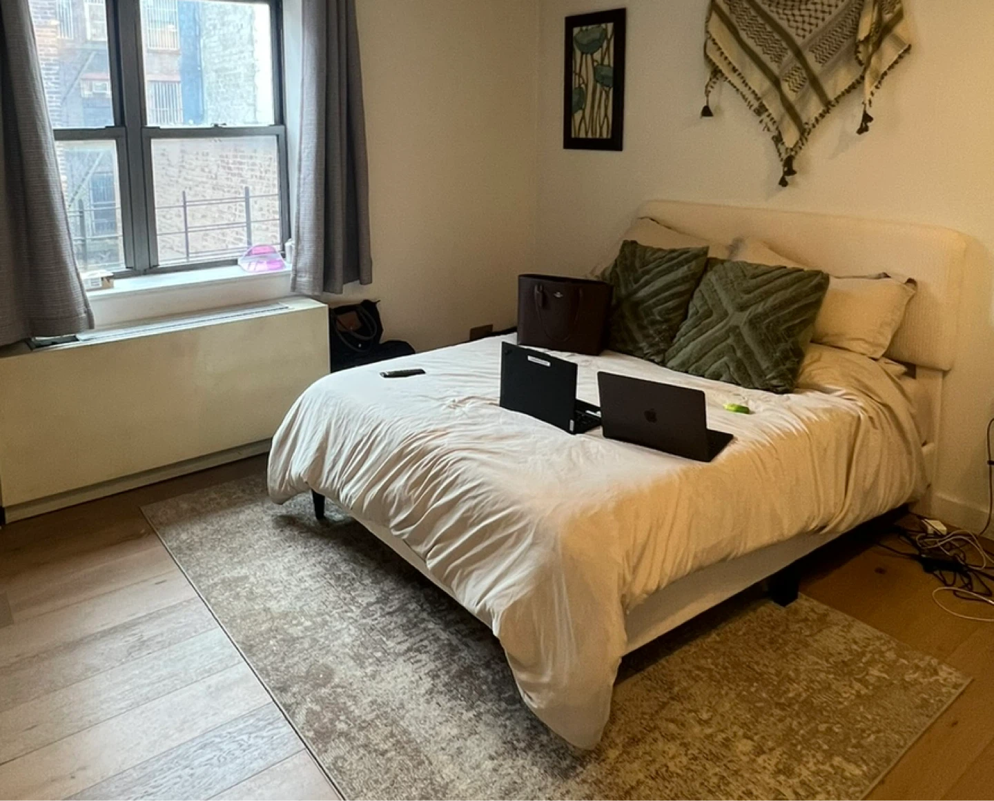 Full bed frame - photo 3