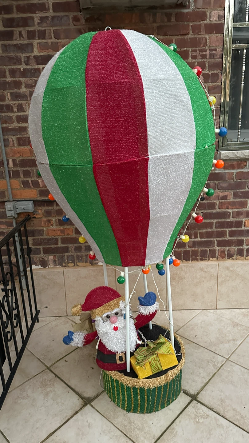 Lighted Hot Air Balloon Christmas Decor
