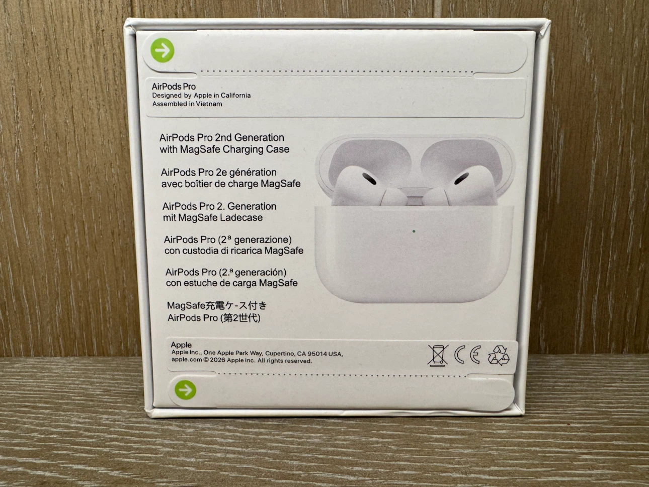 Apple AirPods Pro 2nd Generation with MagSafe Case - photo 4