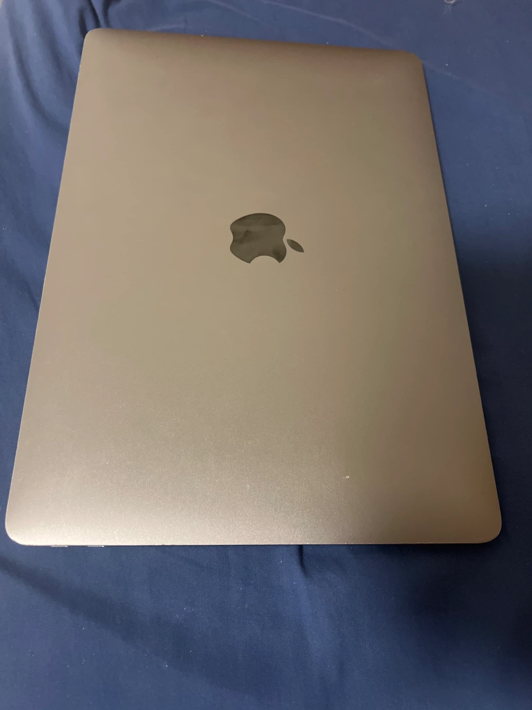 Apple MacBook Air M1 (2020)