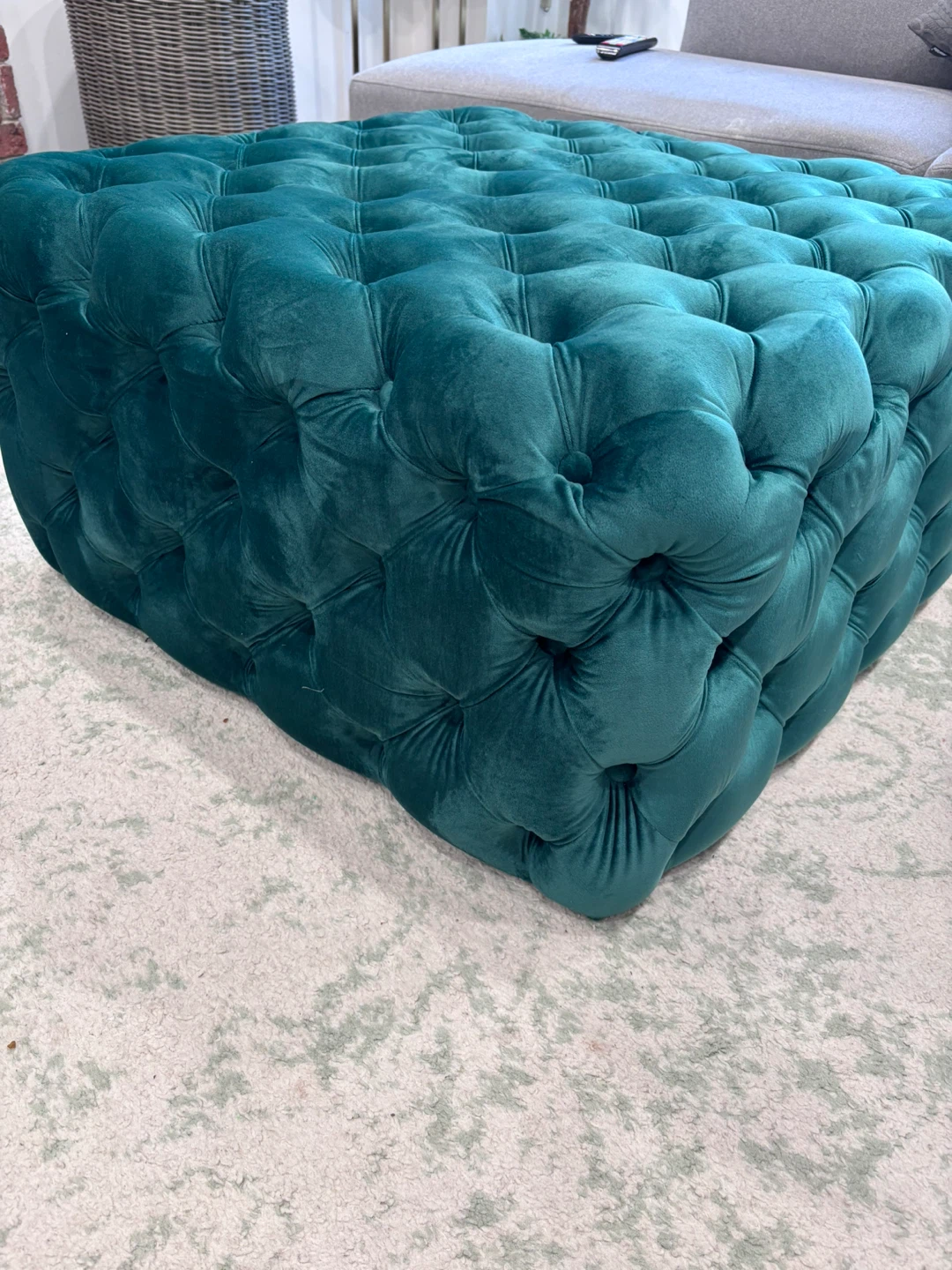 Green ottoman - photo 2
