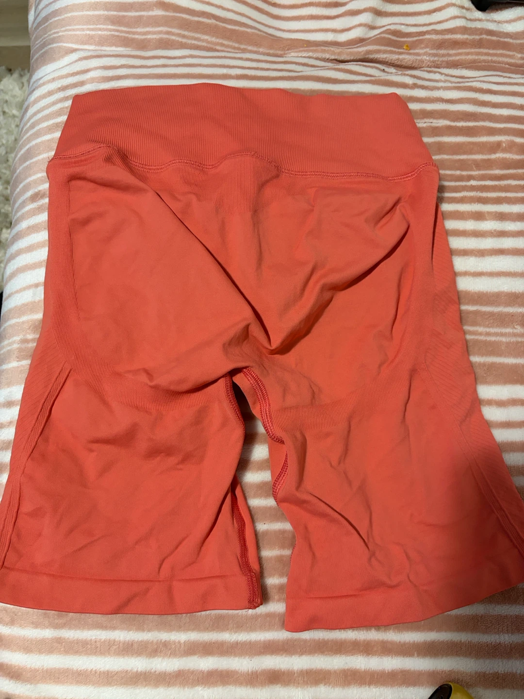 Under Armour Seamless Shorts - photo 2