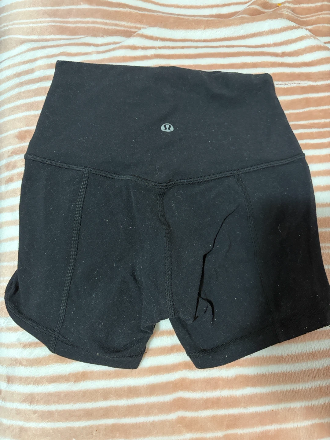 Lululemon Black High-Rise Shorts - photo 2