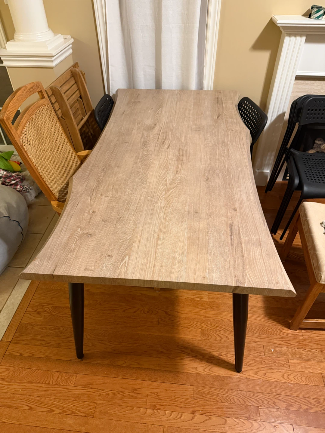 Live edge style dining table + 4 chairs