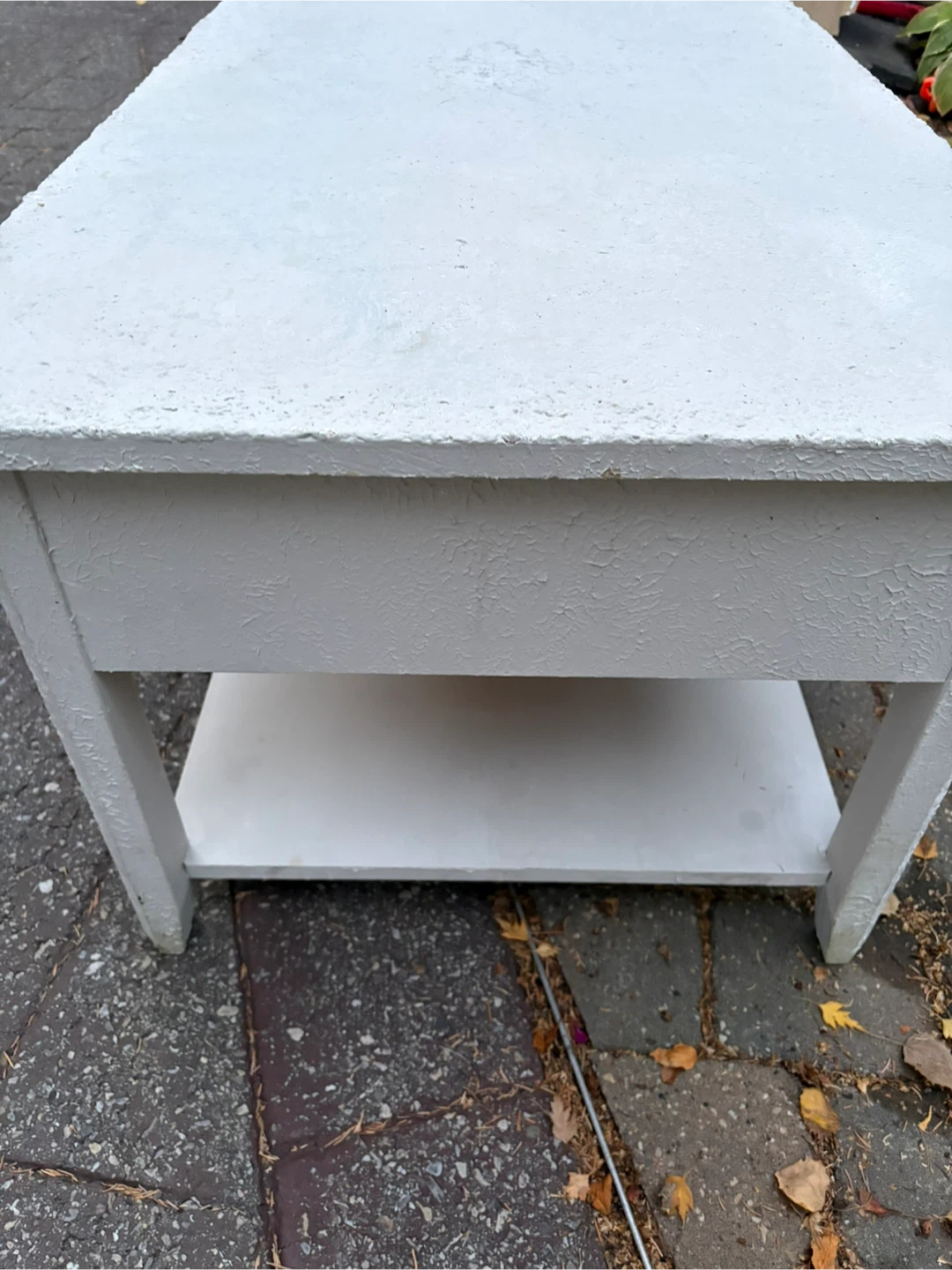 White painted coffee table with two drawers - photo 4