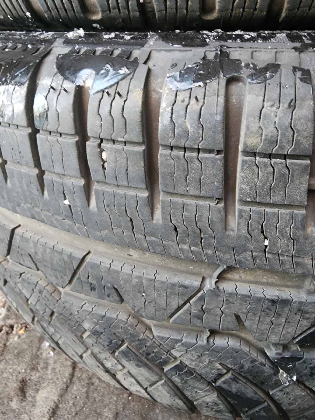 Michelin winter tires 235/40R18 for sale - photo 5
